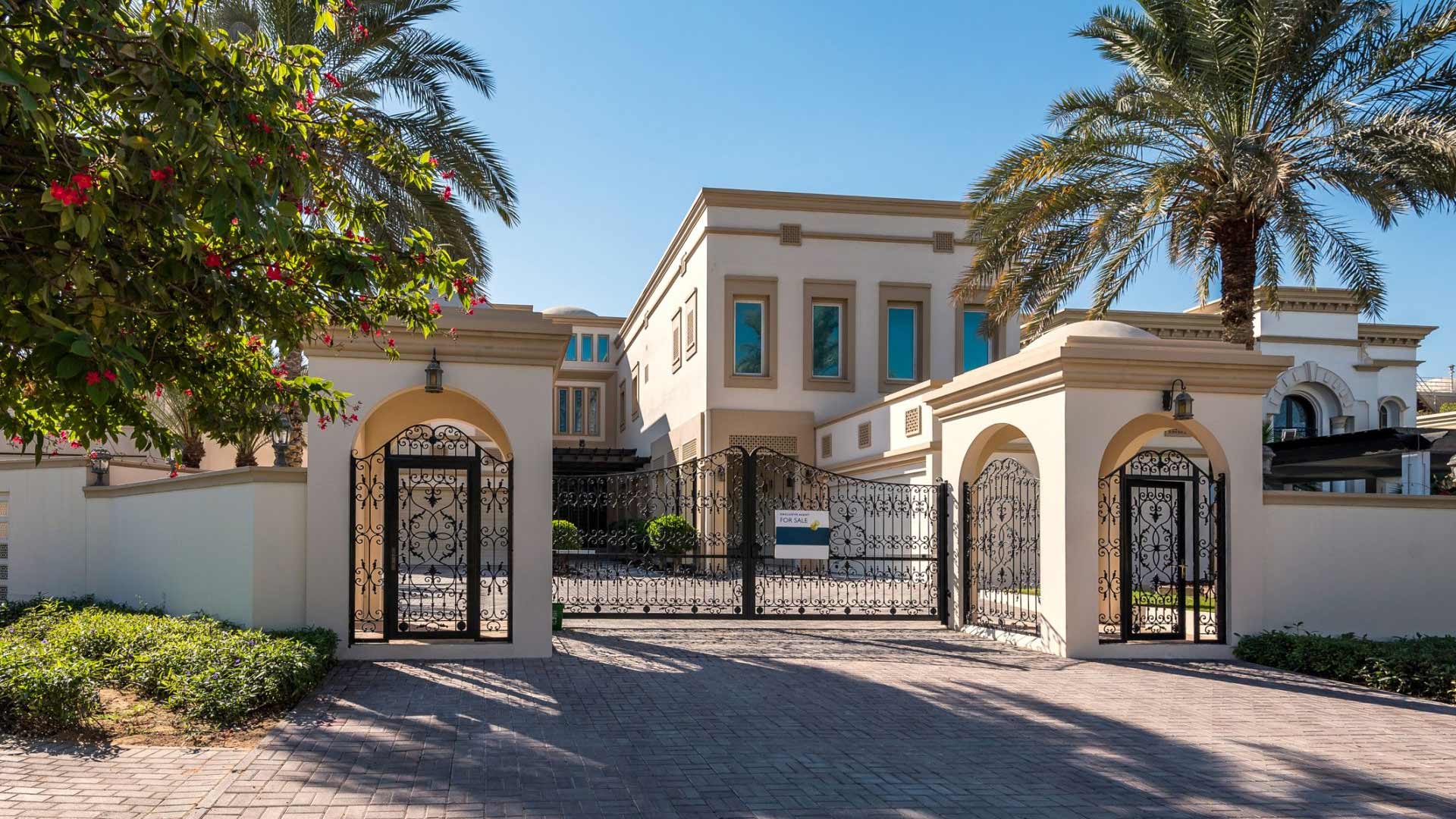 Emirates Hills luxury homes