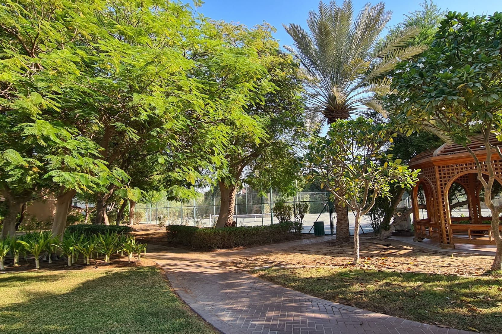 Sustainable living communities in Dubai