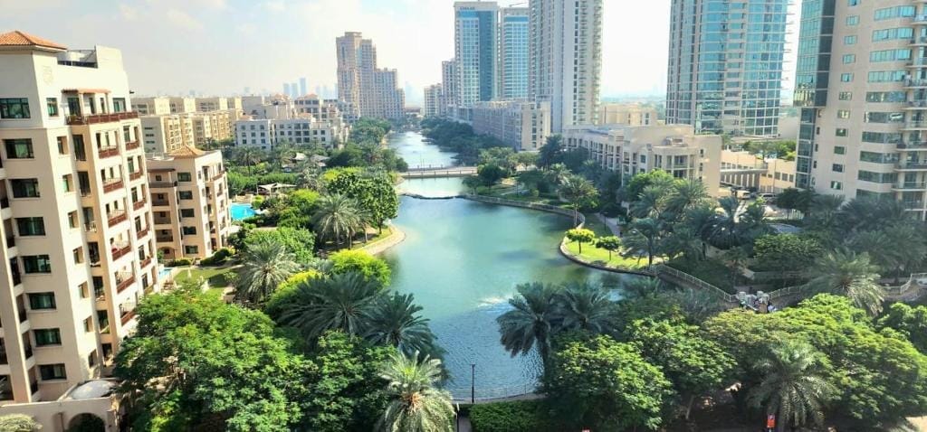 Dubai real estate investment The Greens