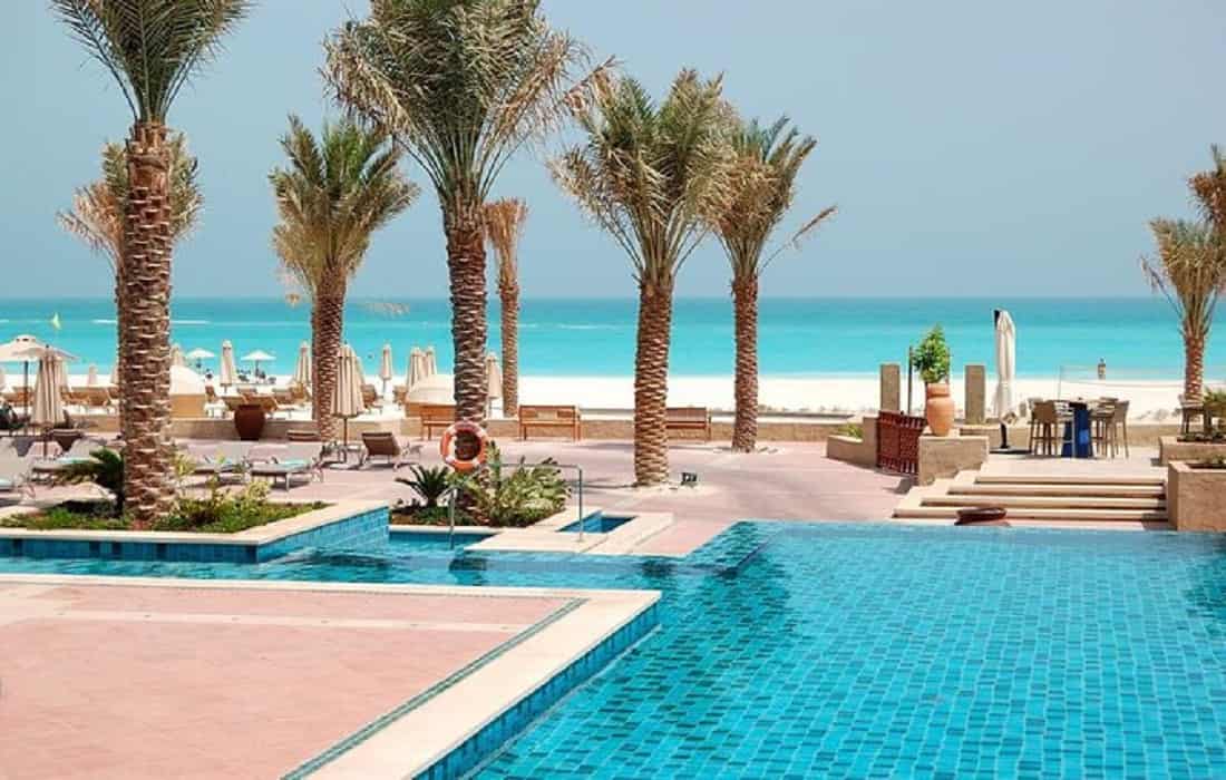 Living on Saadiyat Island