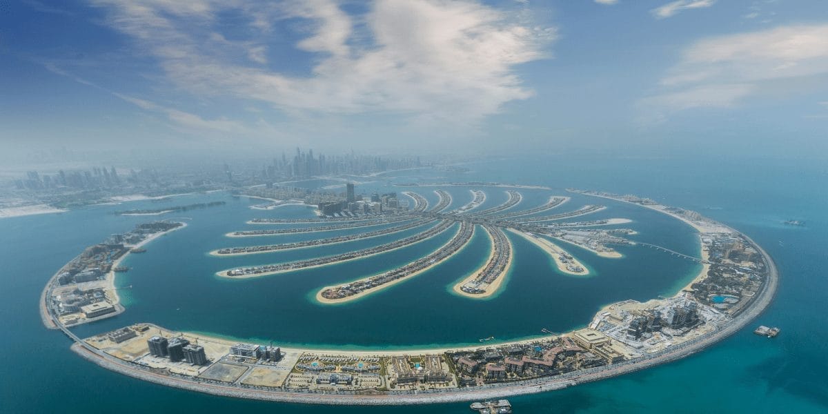 Dubai Property Market in November 2024 - Why invest in Dubai real estate? 2 Why Dubai Is a Top Investment Destination