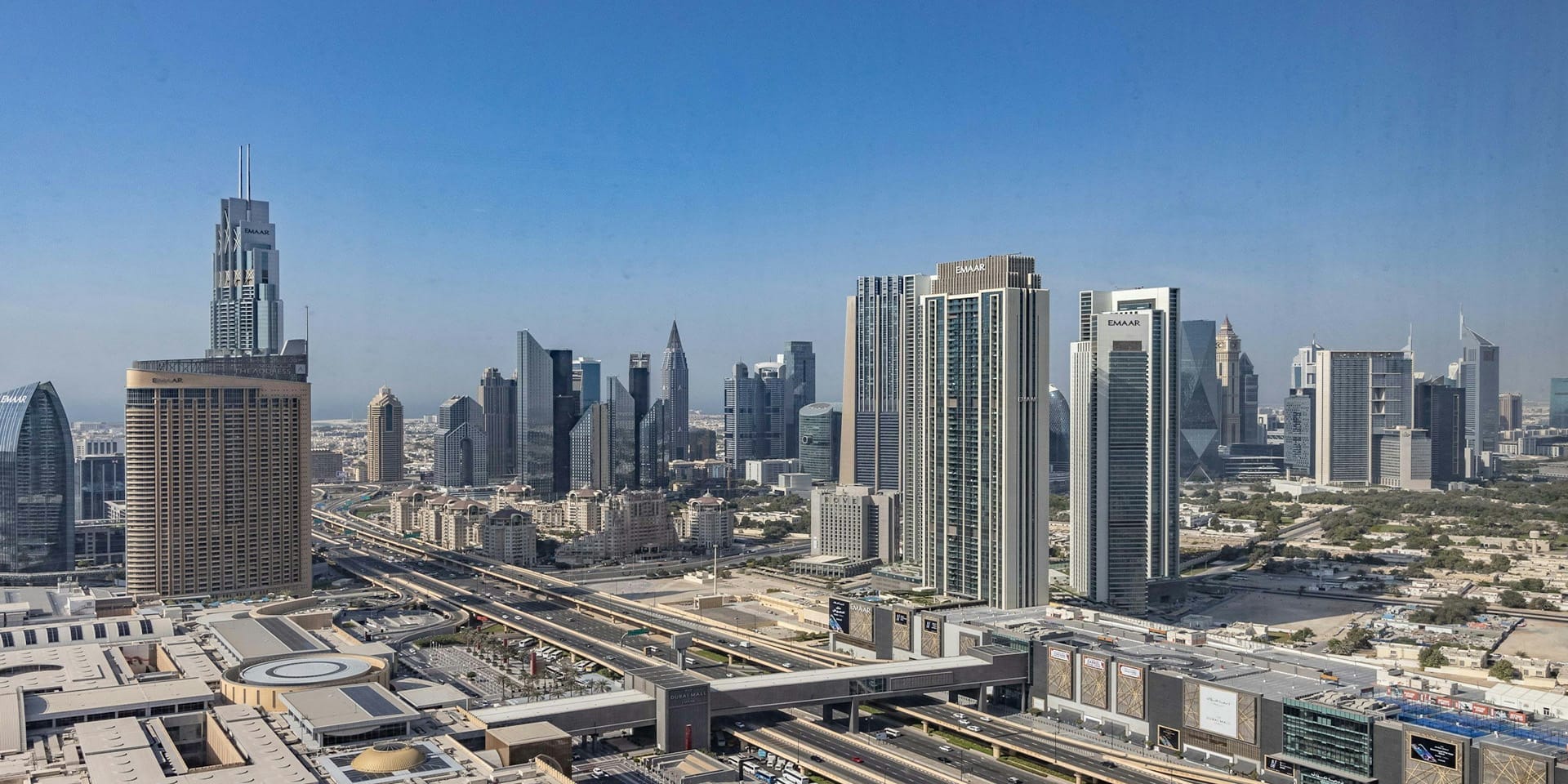 Best Neighborhoods to Buy Property in Dubai: A Smart Investor’s Guide 1 Downtown dubai luxury apartments