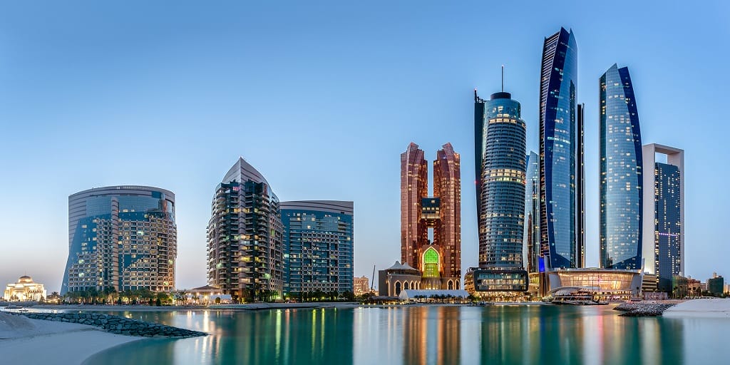 Luxury Villas in 2025 Is Abu Dhabi the New Dubai