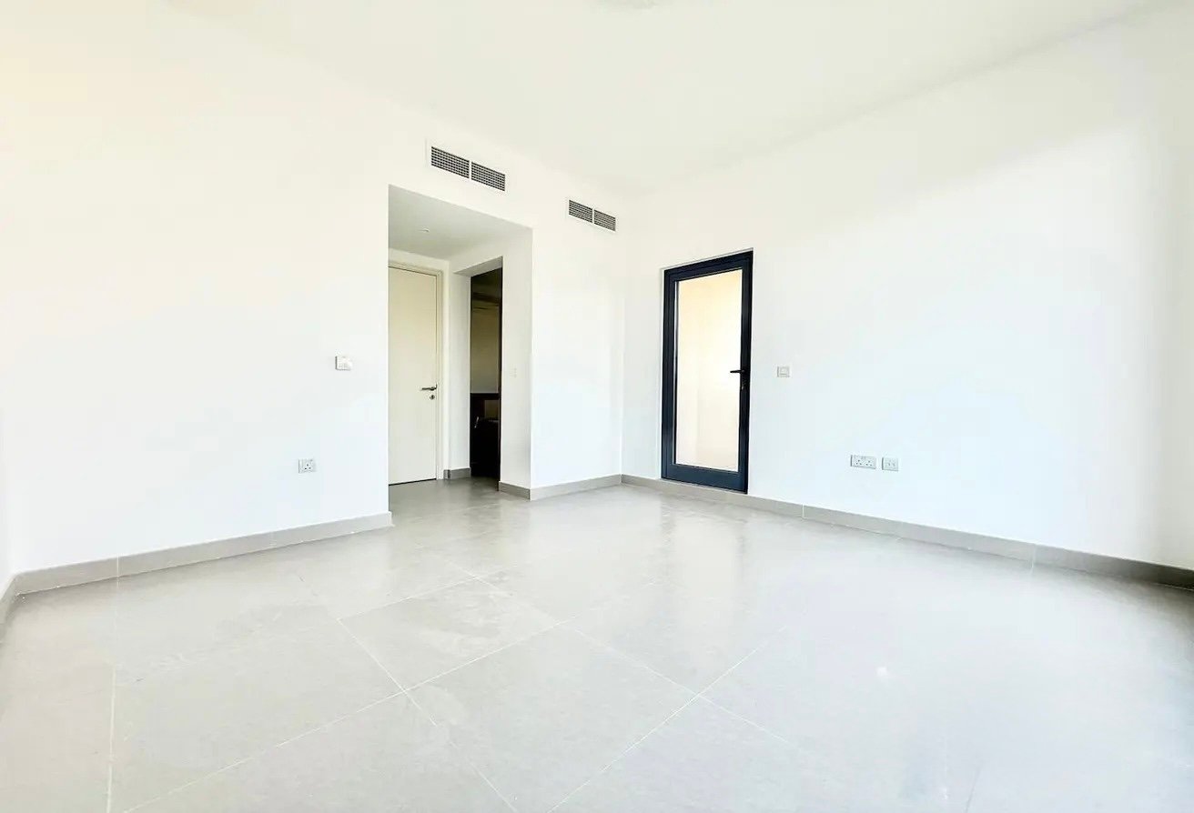 254d1fa3-72f5-4d62-9e58-d584effd6876