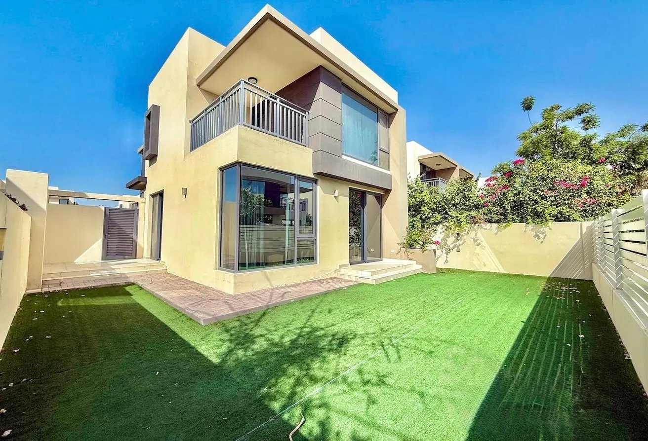 ce400572-654b-4263-ad77-d6302c8bcd74