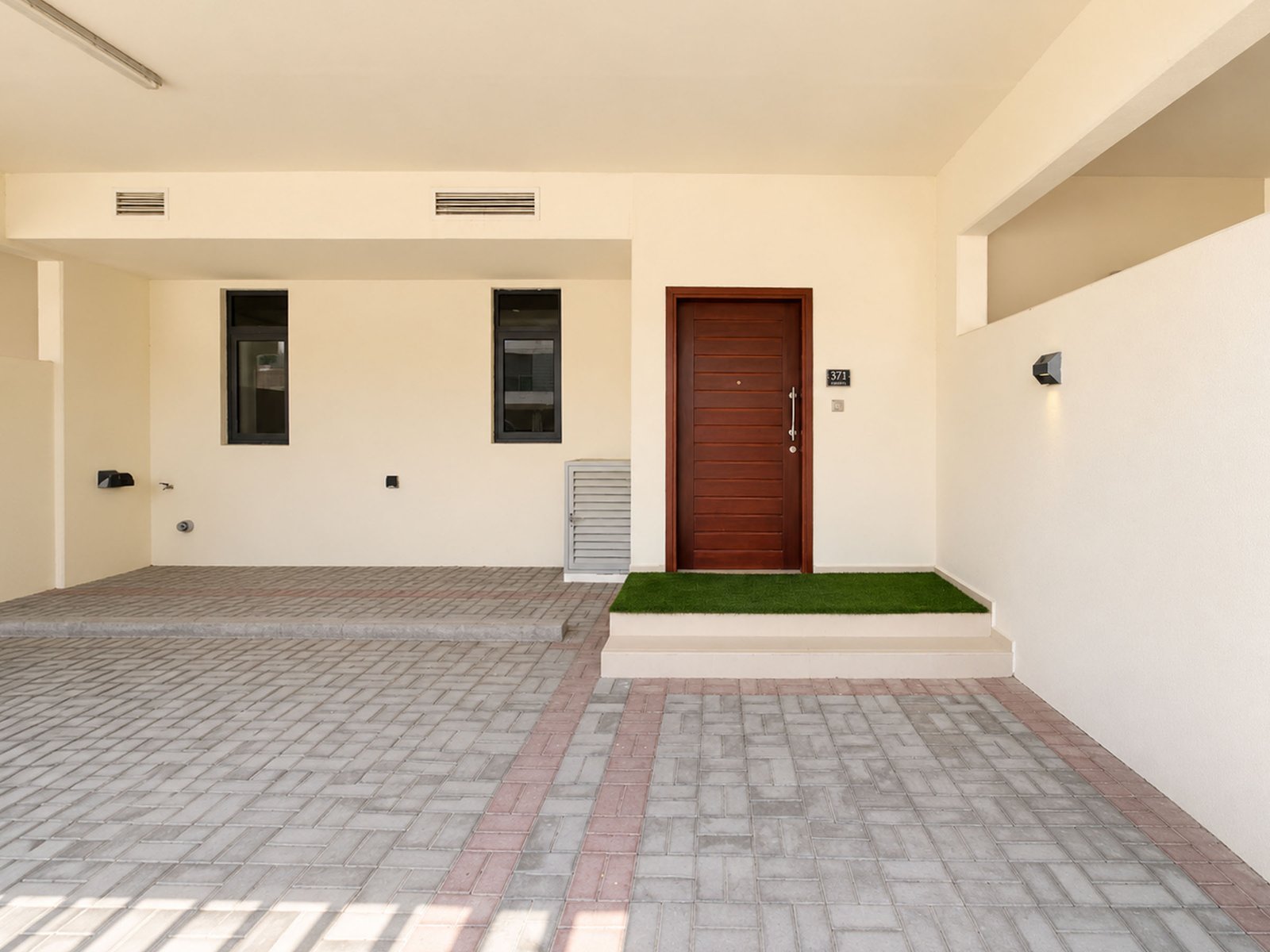 23 3BR+Maid’s | Furnished | Private Balcony & Garden