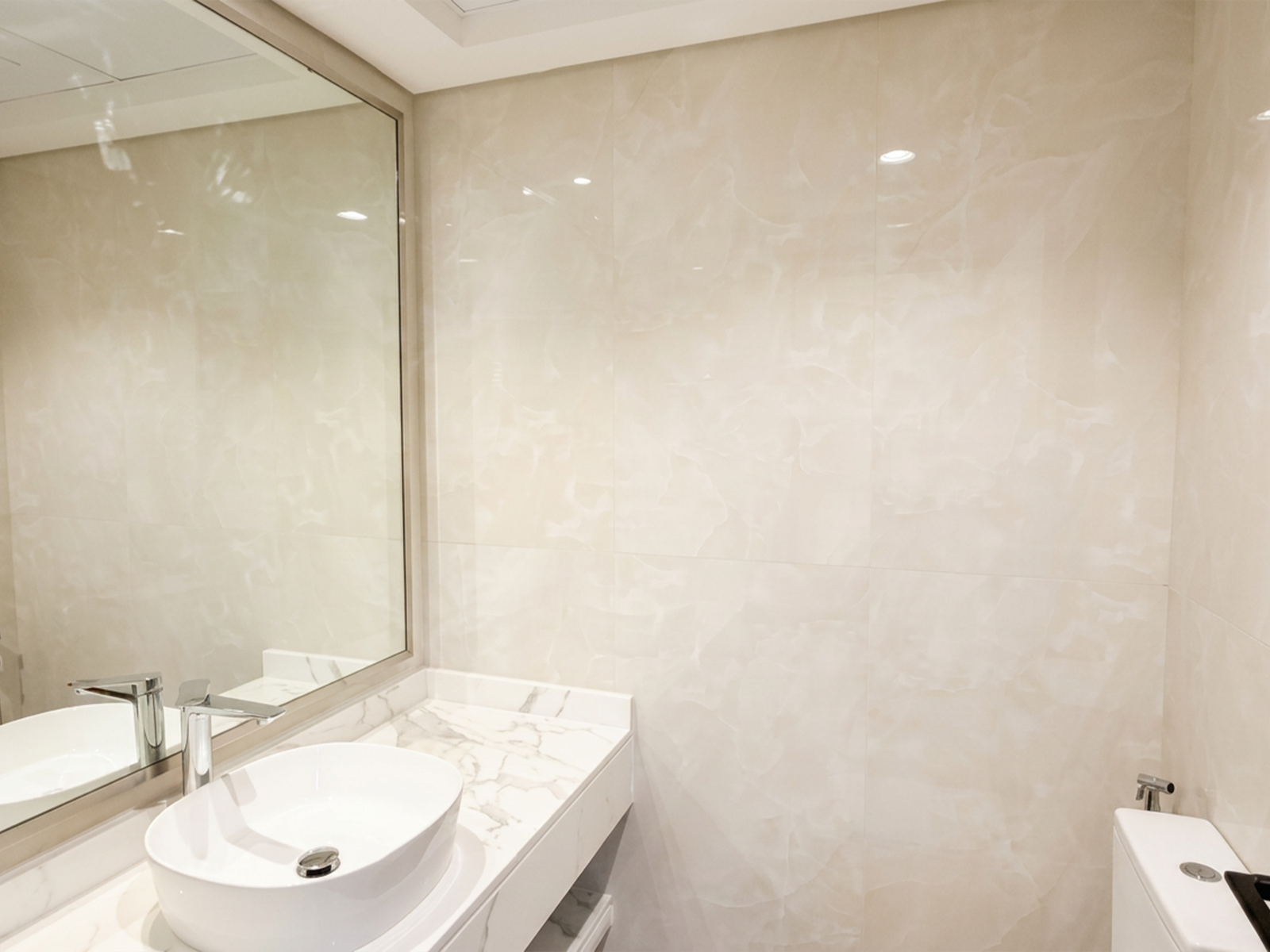 10 3BR + Maid’s | 2 Parking | Family-Friendly
