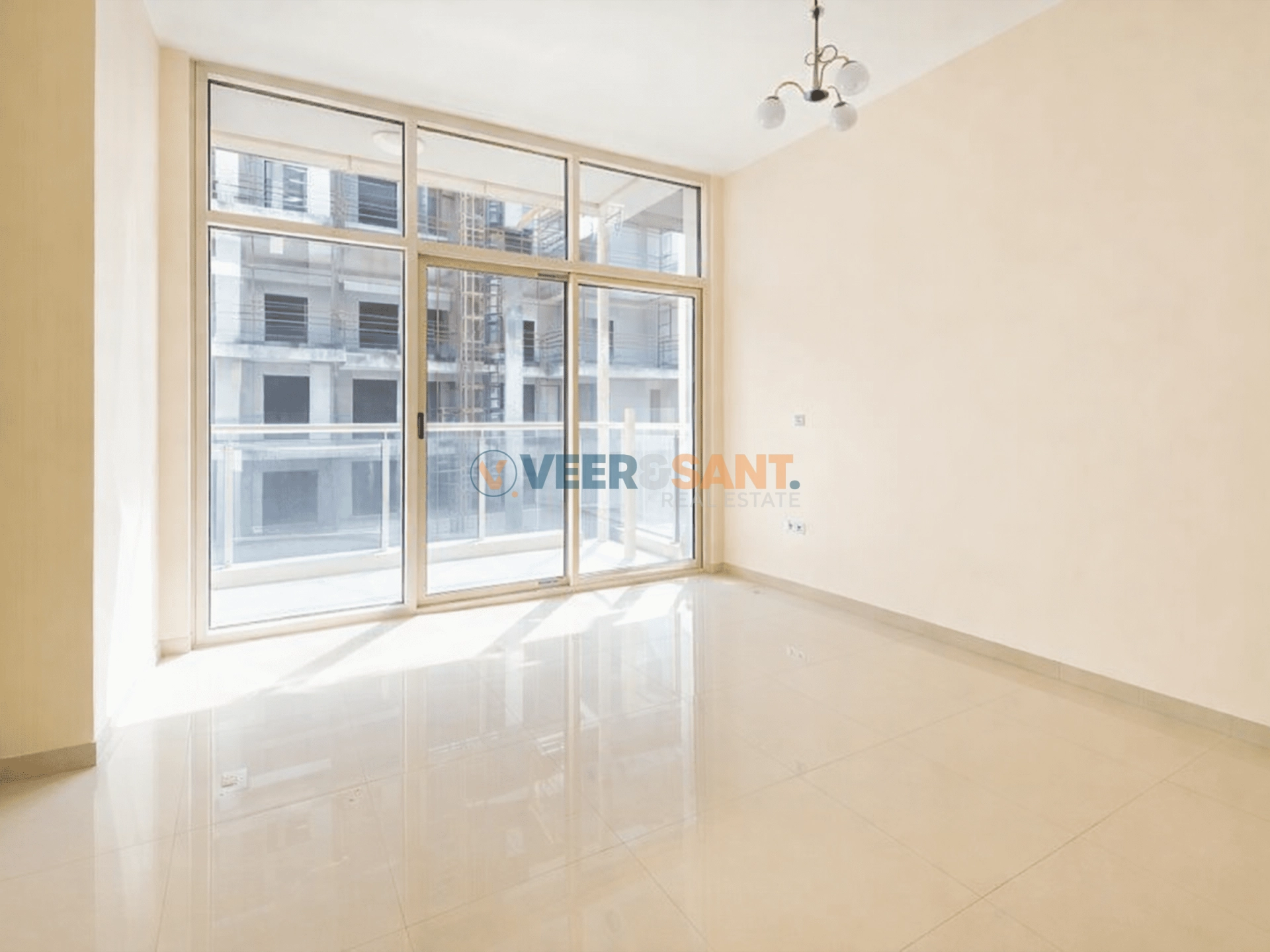 234 Well Maintain | Huge Balcony | Bright Unit
