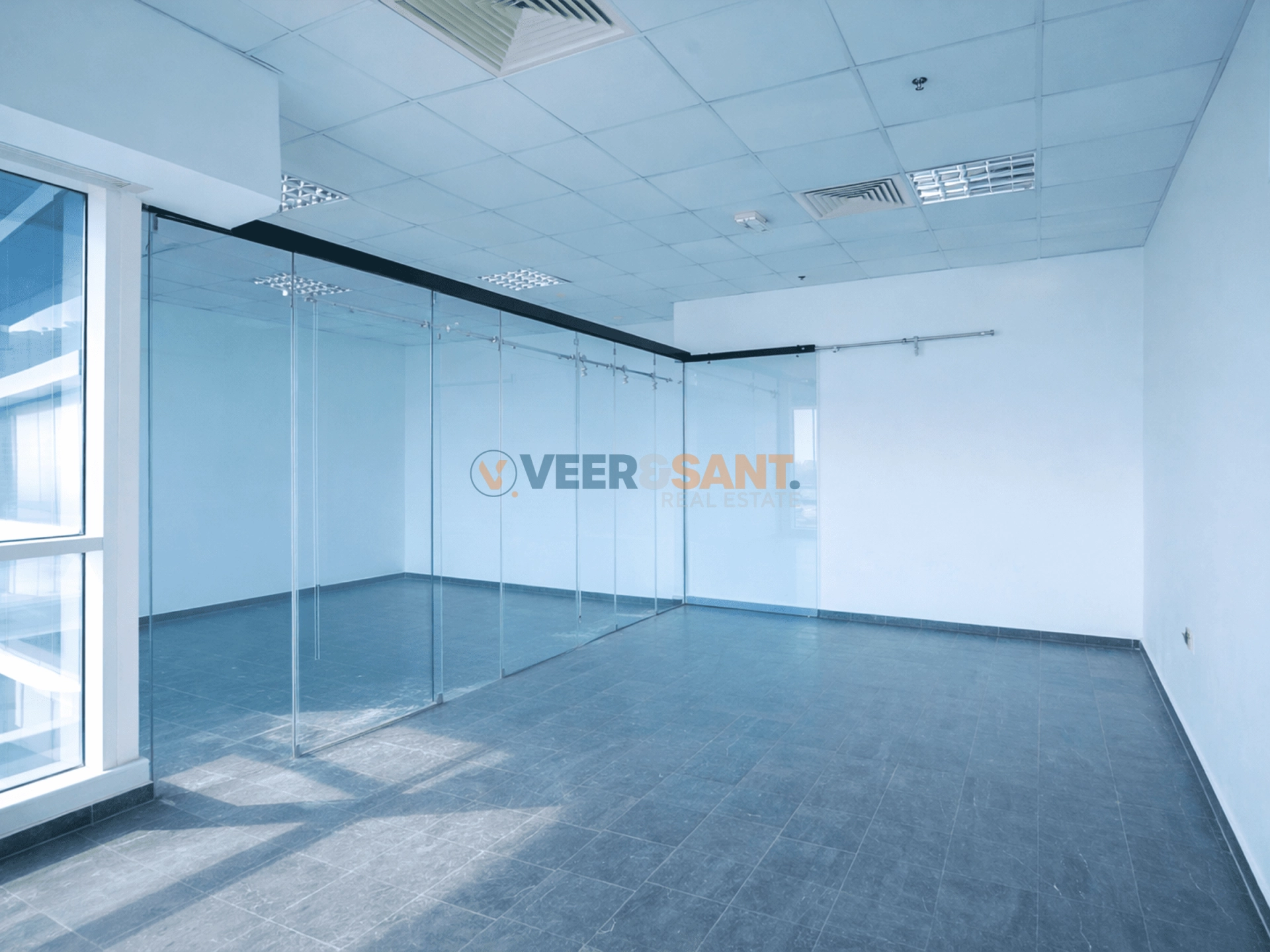 3-12 Commercial Space | Well-Maintained | Ready to Move