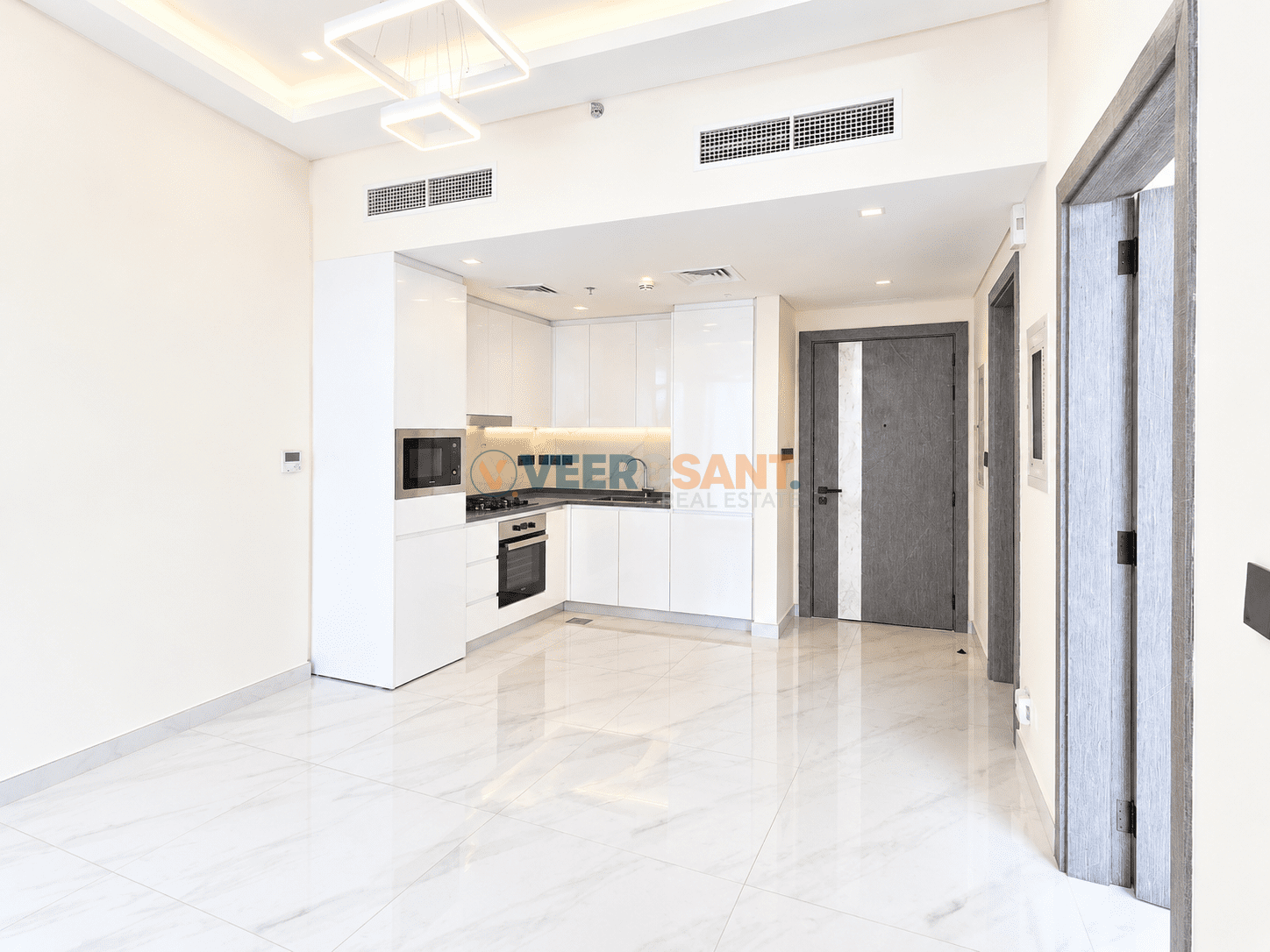Corner Unit | Pool View | Ready to Move In
