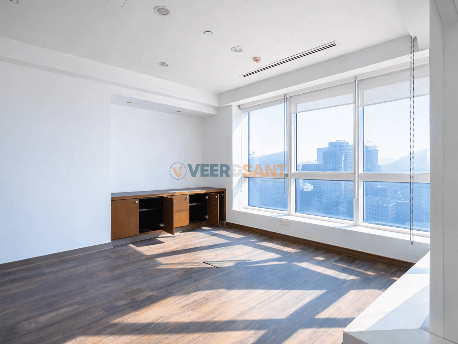 Ready-to-Use | Large Combined Office | Furnished