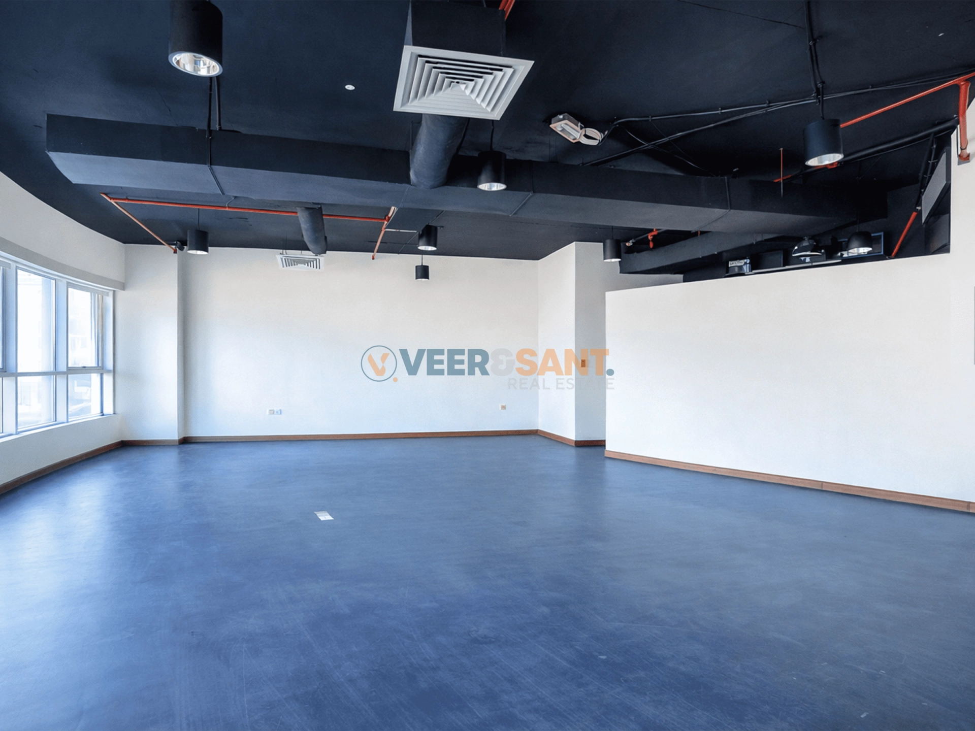 7-12 Well-Maintained Fitted Office | Near DIC Metro