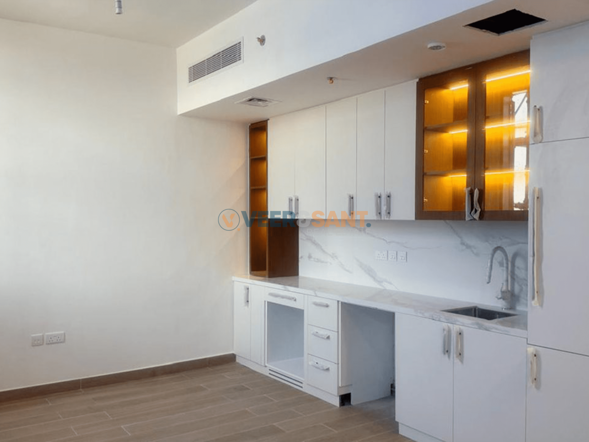 Premium Park Facing | Butterfly Layout | Mortgage or Cash