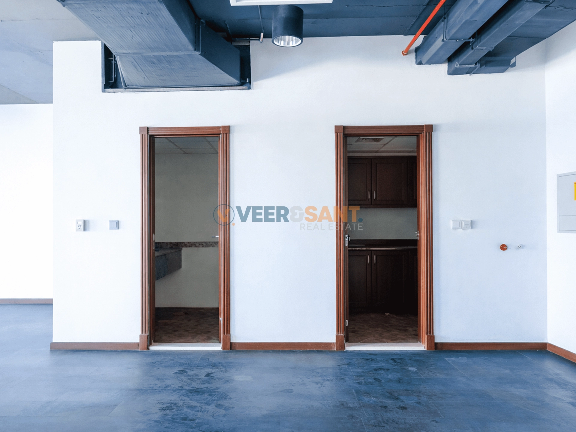 88 Well-Maintained Fitted Office | Near DIC Metro