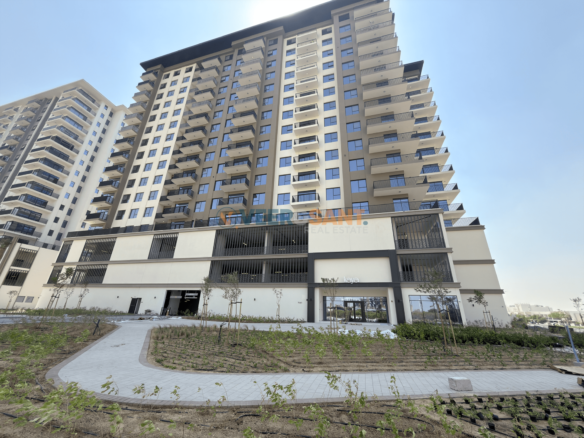 High Floor | Oct Handover | Cash or Mortgage