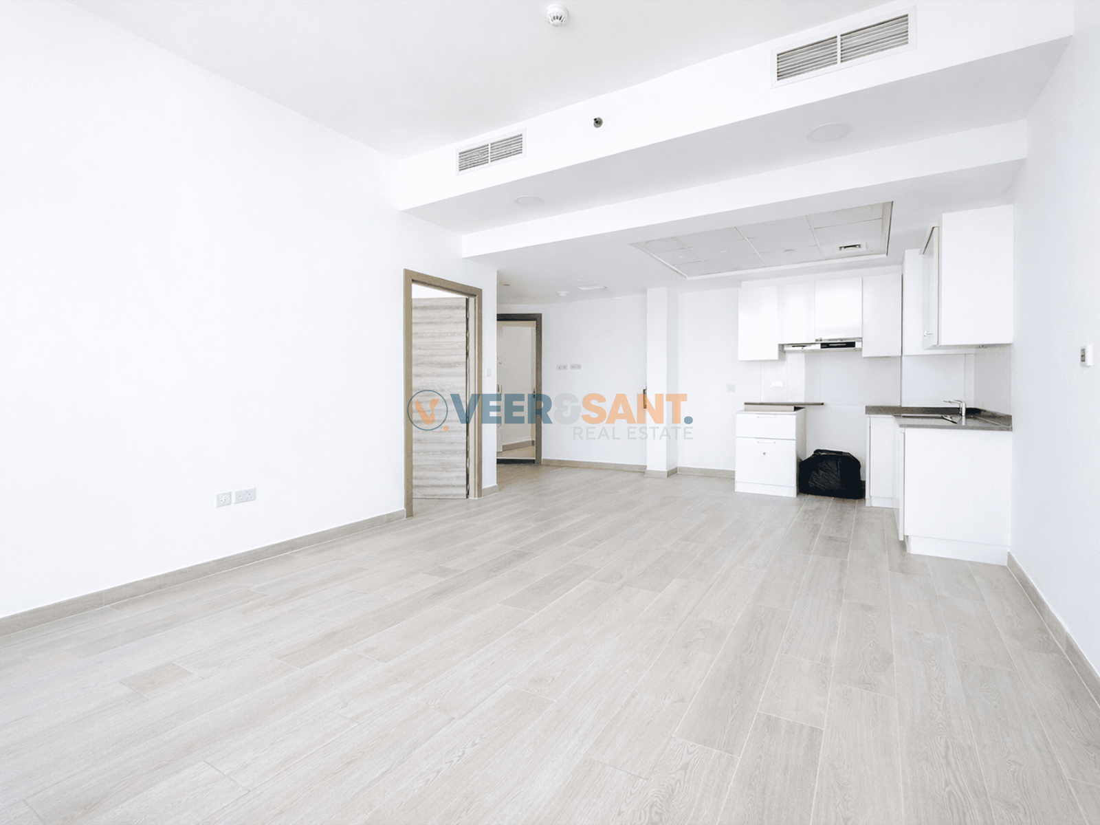 NK High Floor | Well Maintained | Ready to Move in | Huge Balcony