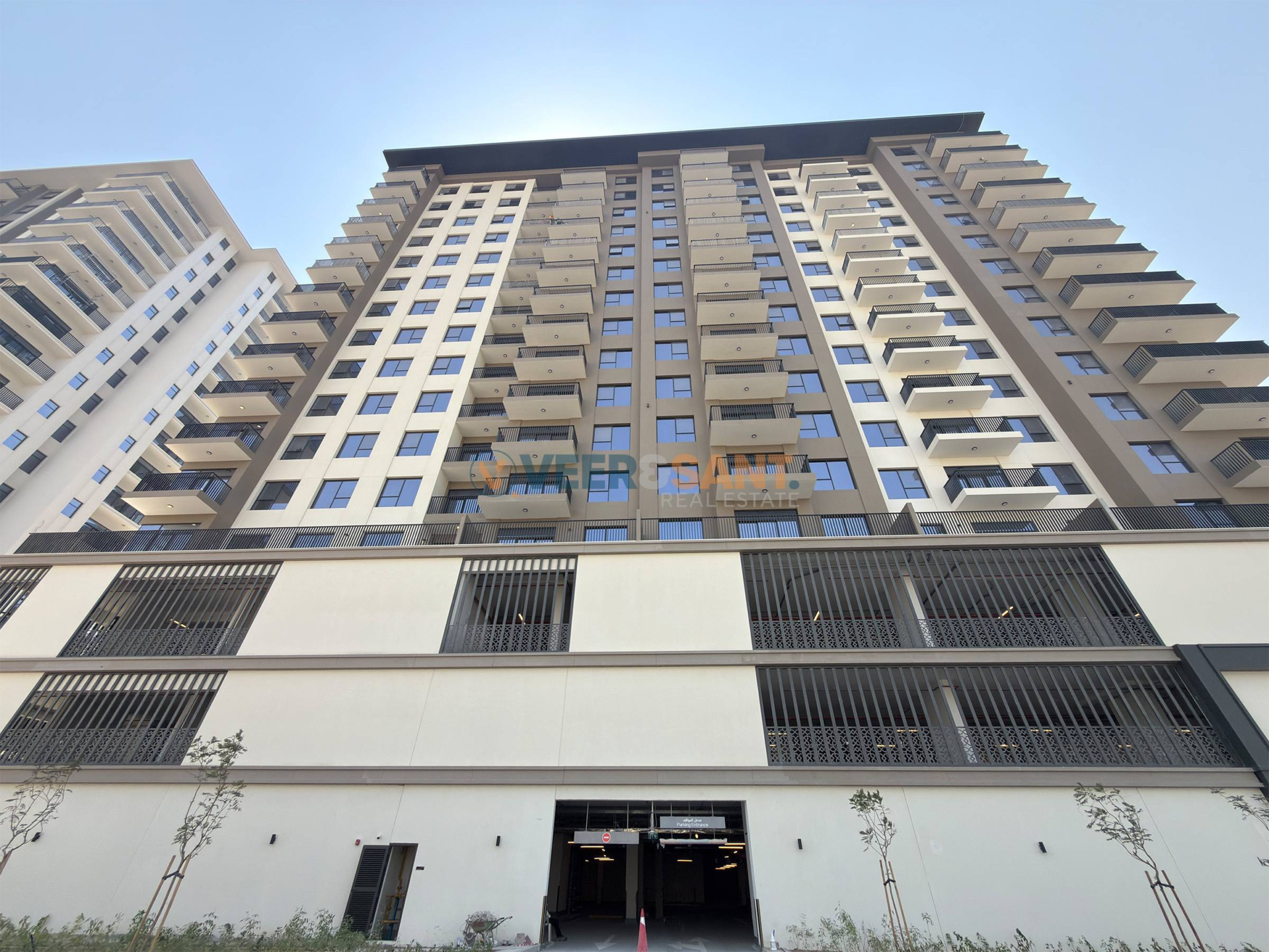 High Floor | Oct Handover | Cash or Mortgage