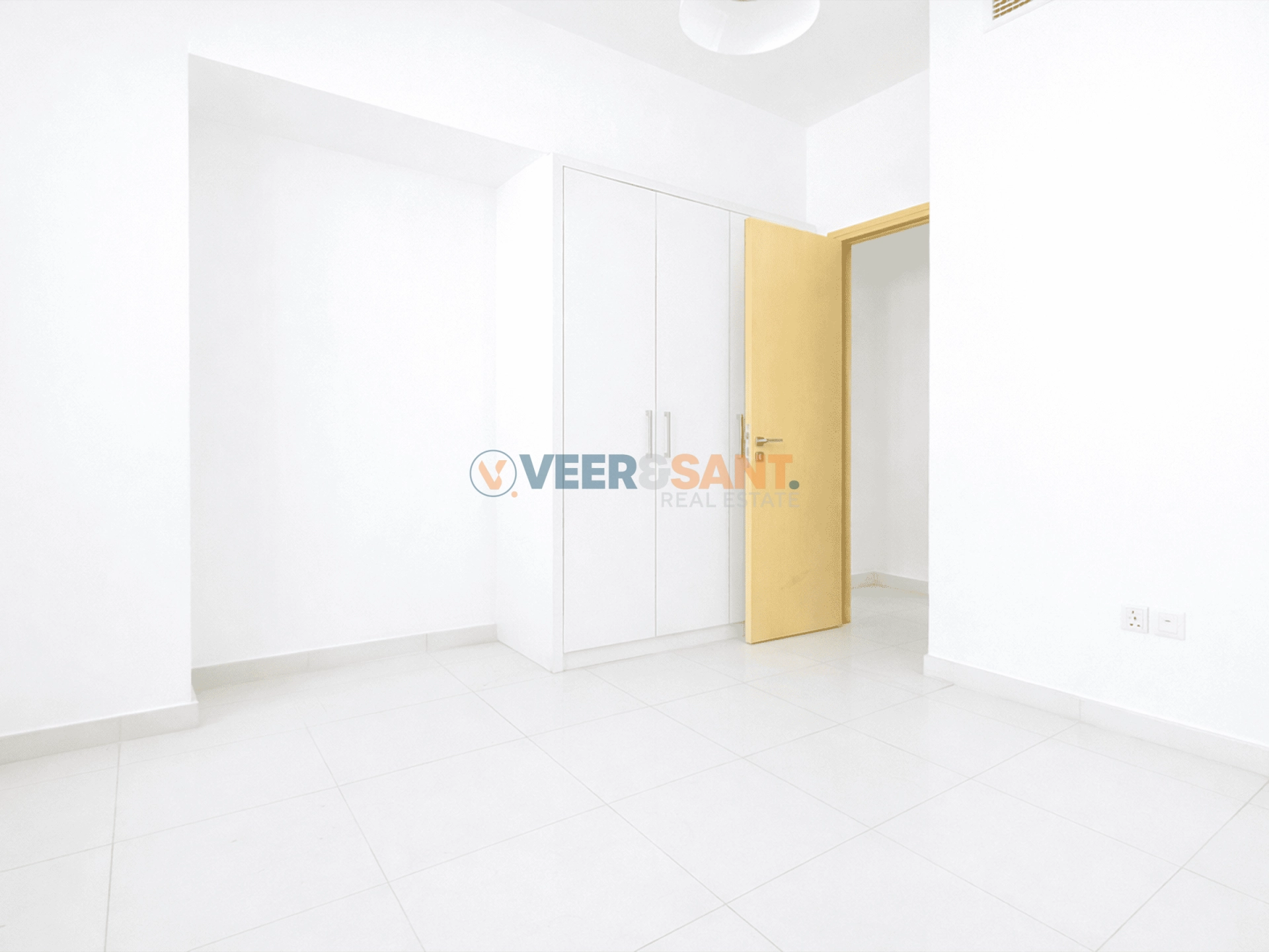 dntyjdfh Huge Backyard | Spacious Villa | Ready to Move In