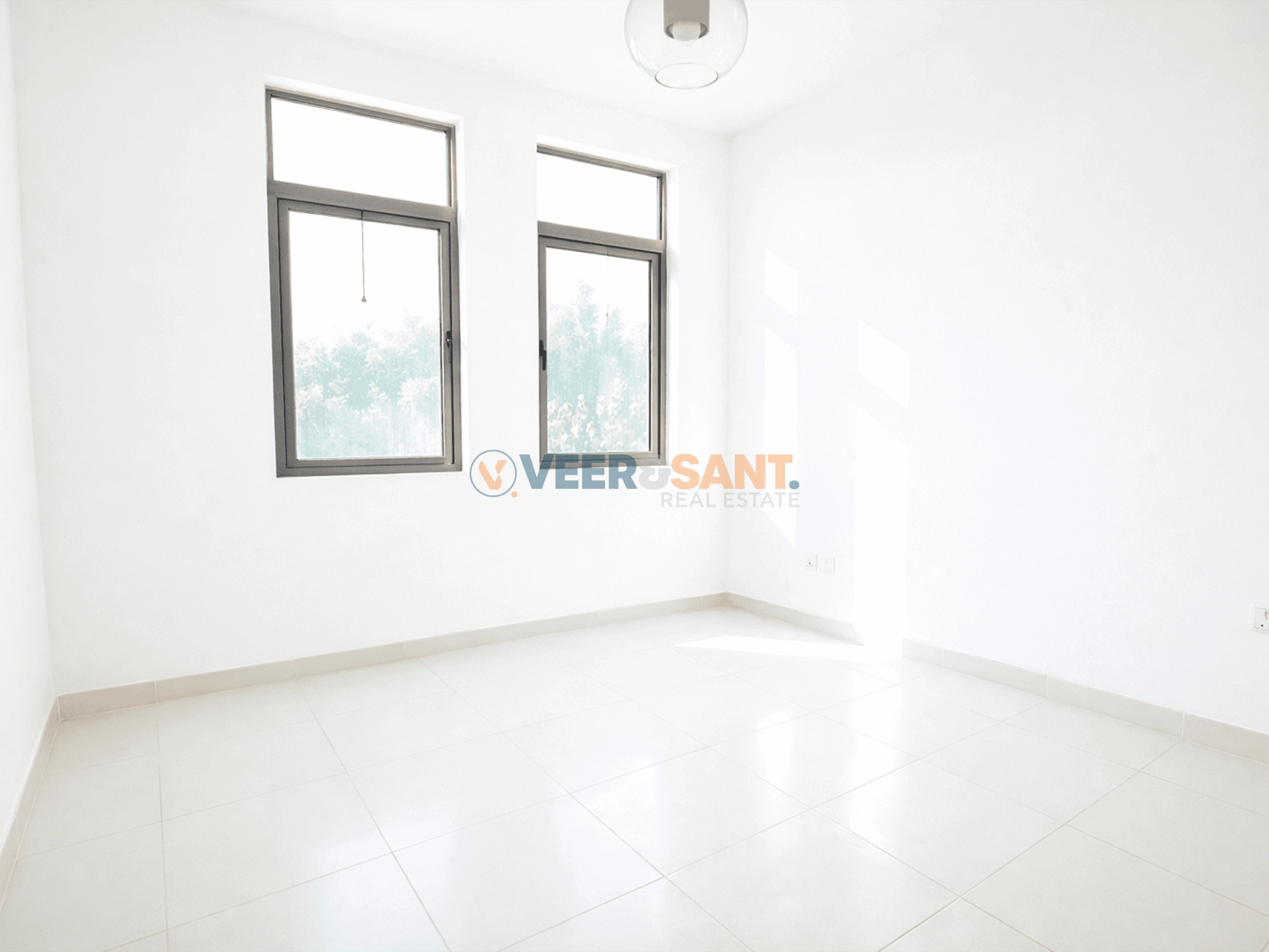 fx-ng Huge Backyard | Spacious Villa | Ready to Move In