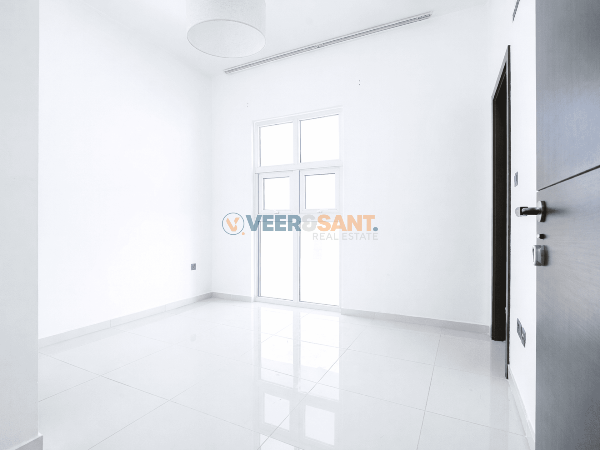Corner Unit (Back to Back) | 3BR + Maids