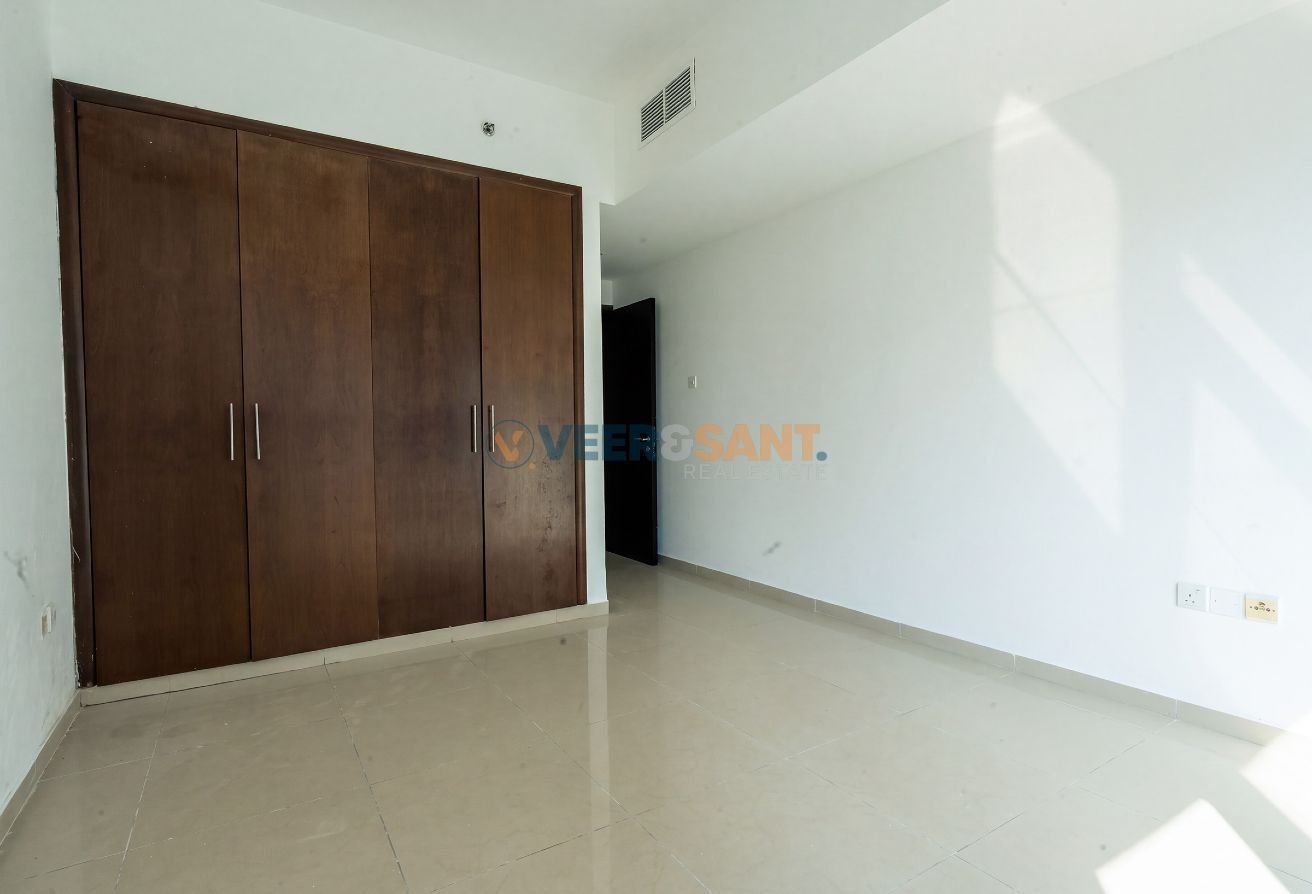image-119 Great Location | Metro Access | Canal View
