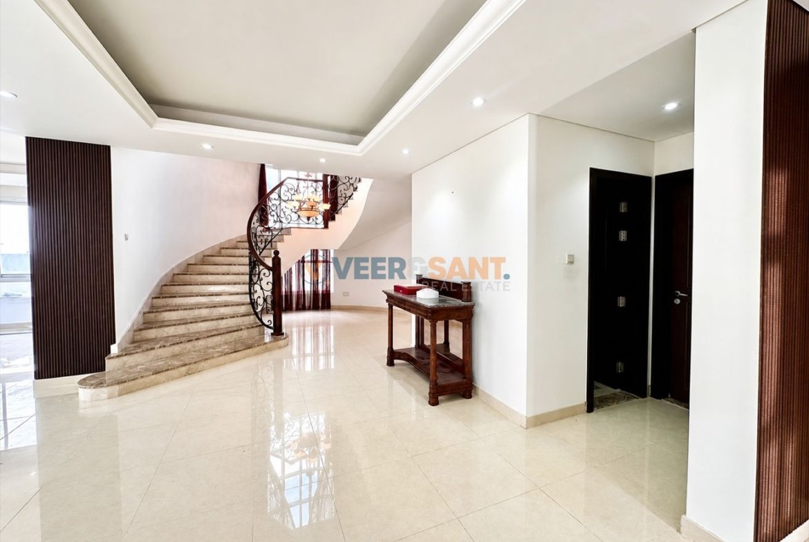 Spacious Villa | Huge Plot | Gated Community