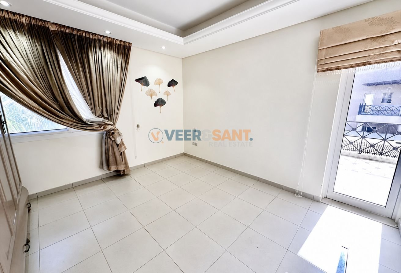 image-135 Spacious Villa | Huge Plot | Gated Community