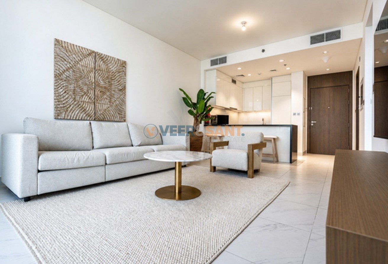 Luxury Apt | Fully Furnished | Waterfront Living