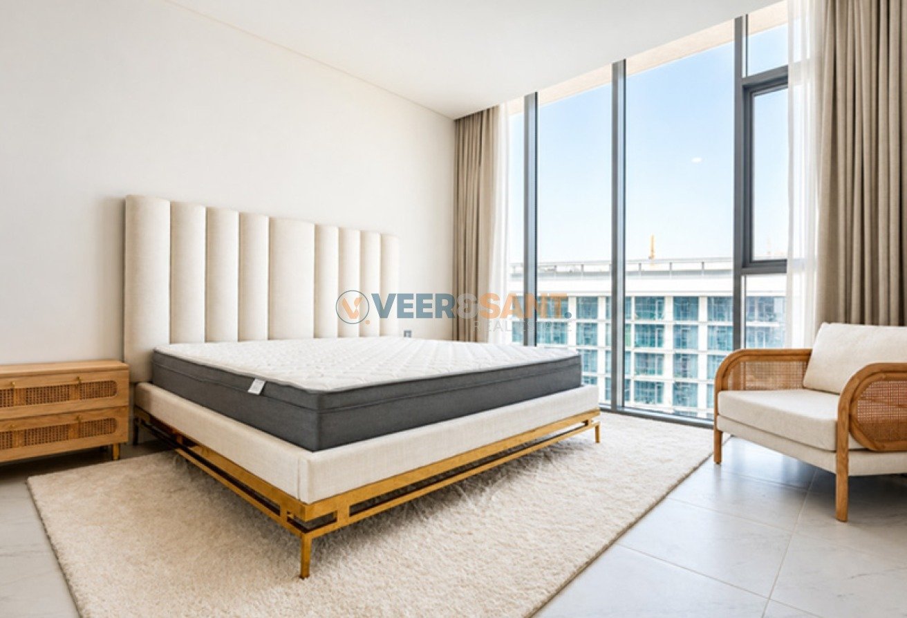 Luxury Apt | Fully Furnished | Waterfront Living