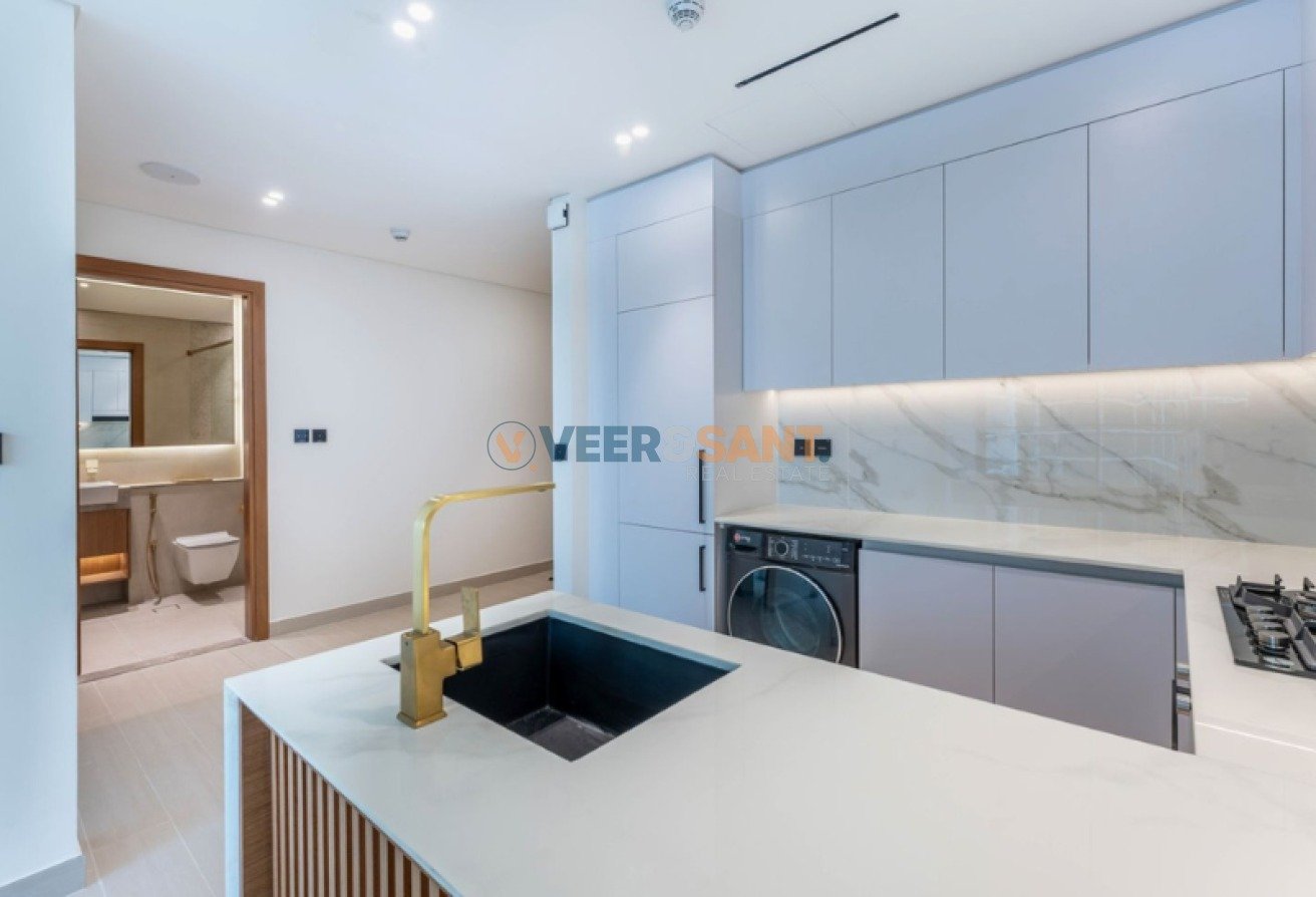 image-247 Pool View | Well-Maintained | Spacious Unit