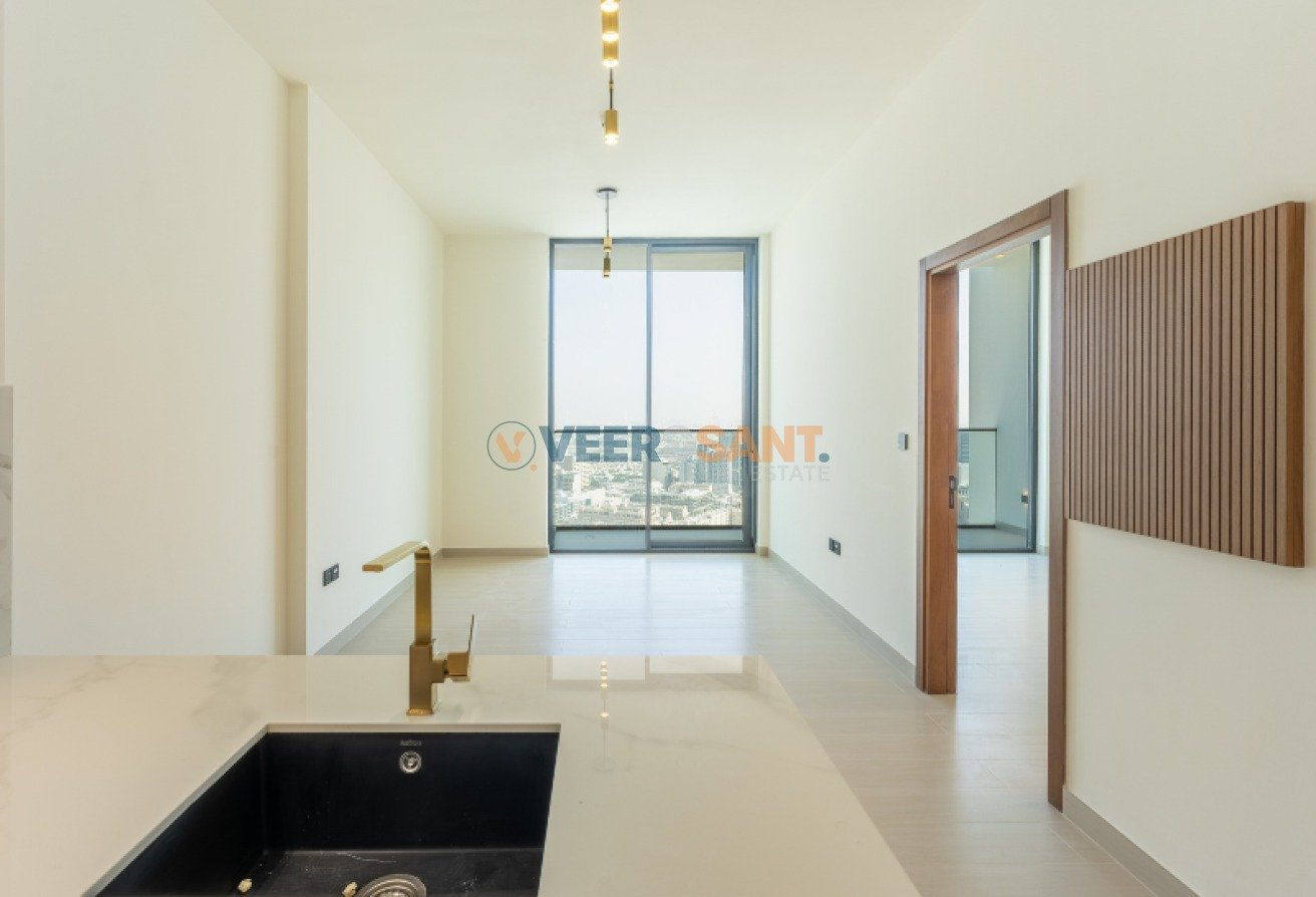 image-256 High Floor | 6.4% ROI | Park View