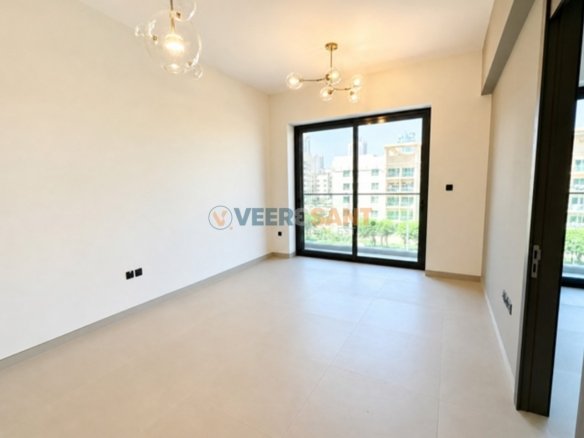 Furnished 1BR | Prime Location | Ready to Move