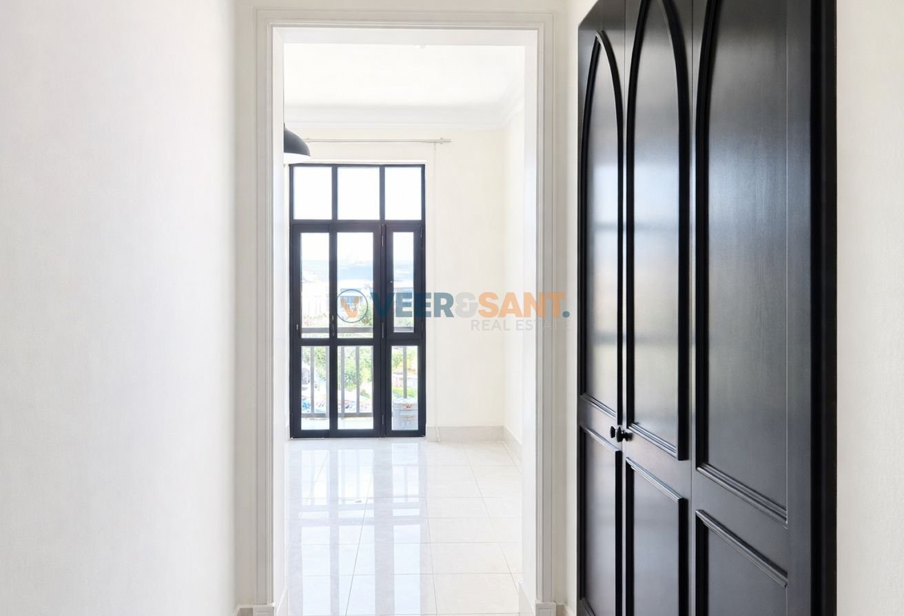 Fountain View | Burj Khalifa | Spacious BR + Study
