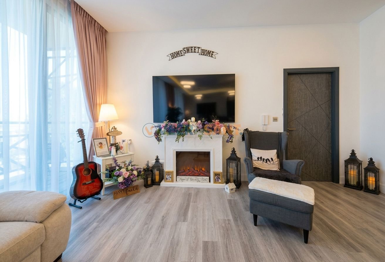 Spacious 1BR | Large Balcony | Vacant on Transfer