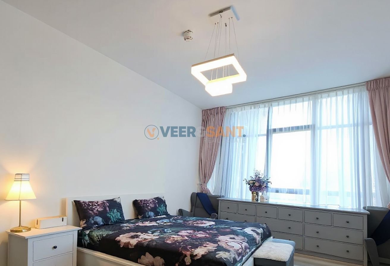Spacious 1BR | Large Balcony | Vacant on Transfer