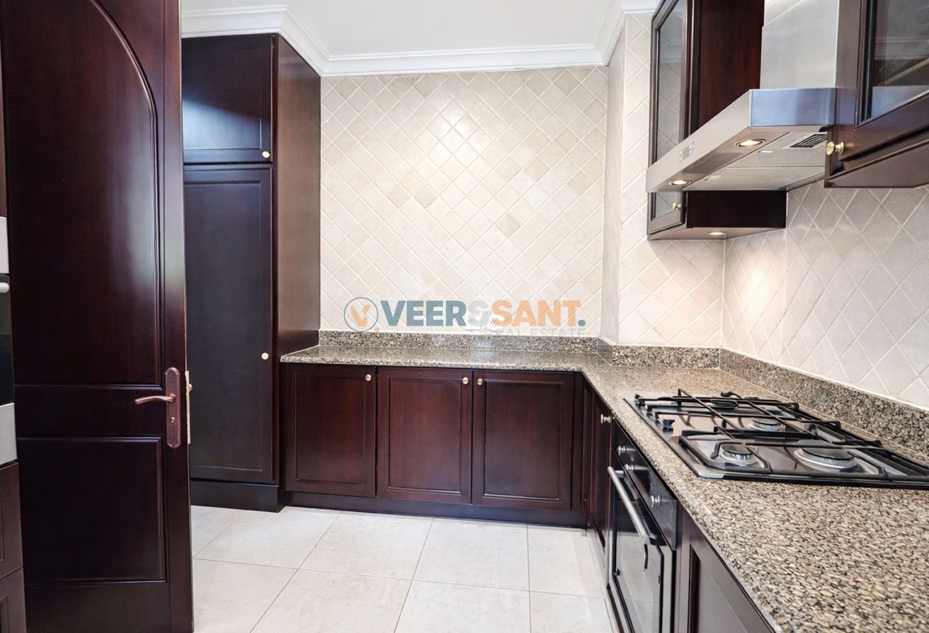 Fountain View | Burj Khalifa | Spacious BR + Study