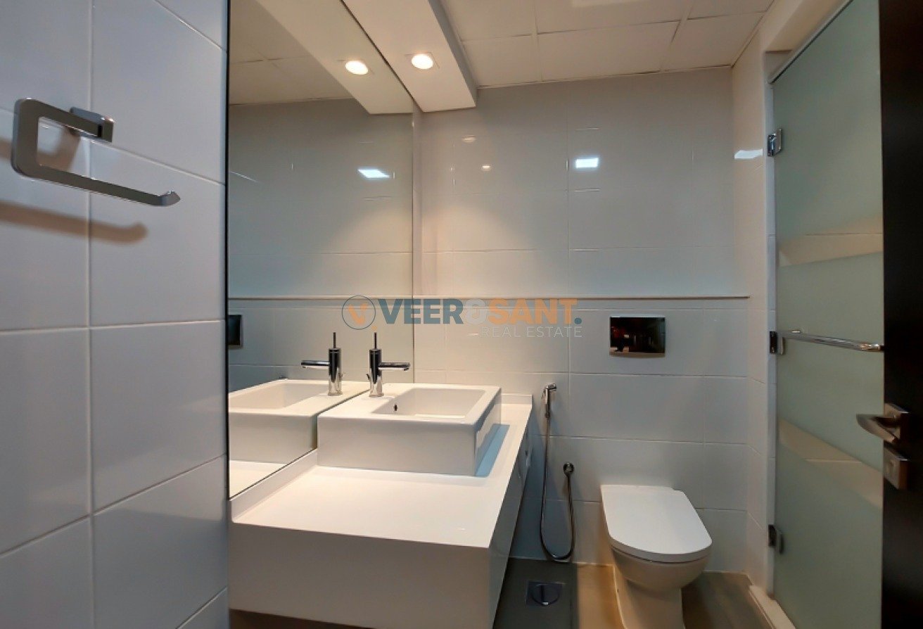 3BR+Maids | High Floor | Sea View