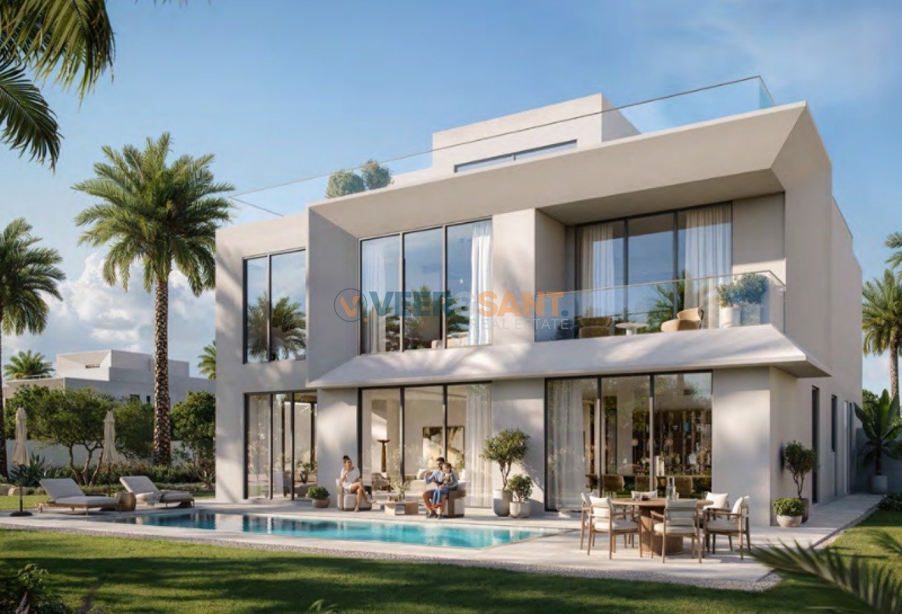 Waterfront Living | Spacious Layout | Huge Plot