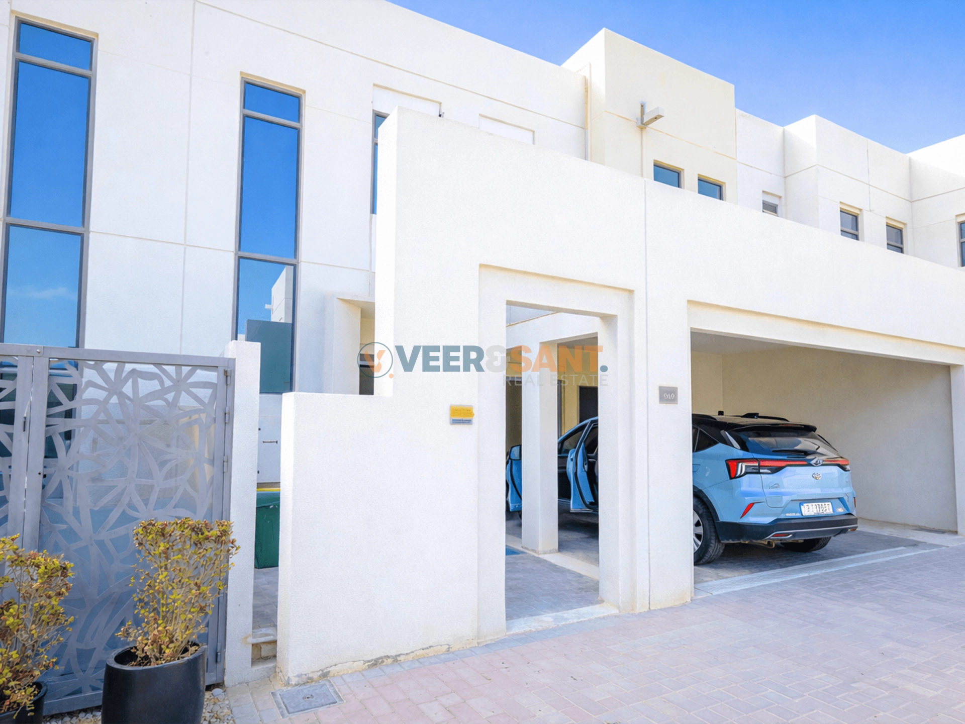 ndygjndty Huge Backyard | Spacious Villa | Ready to Move In
