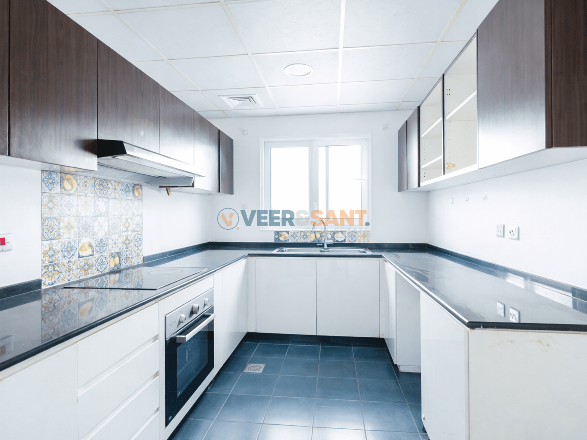 Corner Unit (Back to Back) | 3BR + Maids