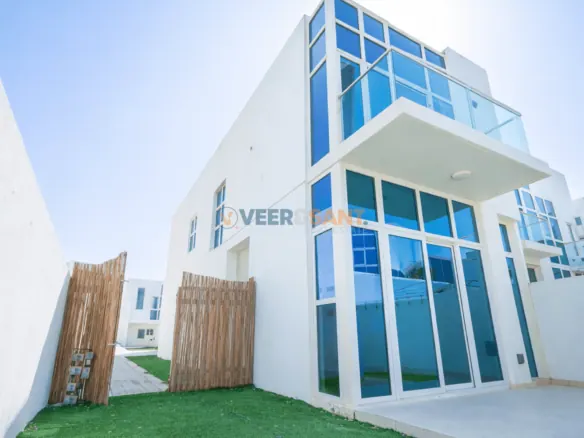 Corner-unit 3-bedroom townhouse exterior in Pacifica, DAMAC Hills 2