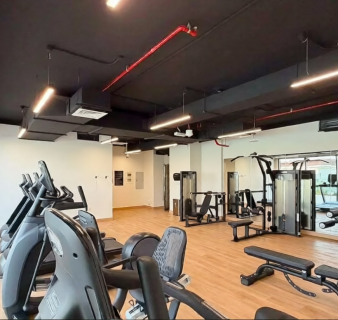 Veer & Sant Real Estate 140 8