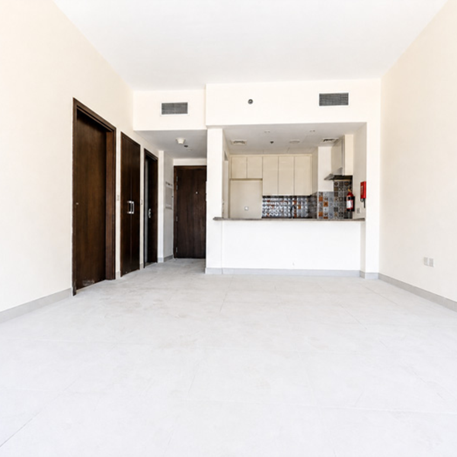 Veer & Sant Real Estate 476 Untitled-1