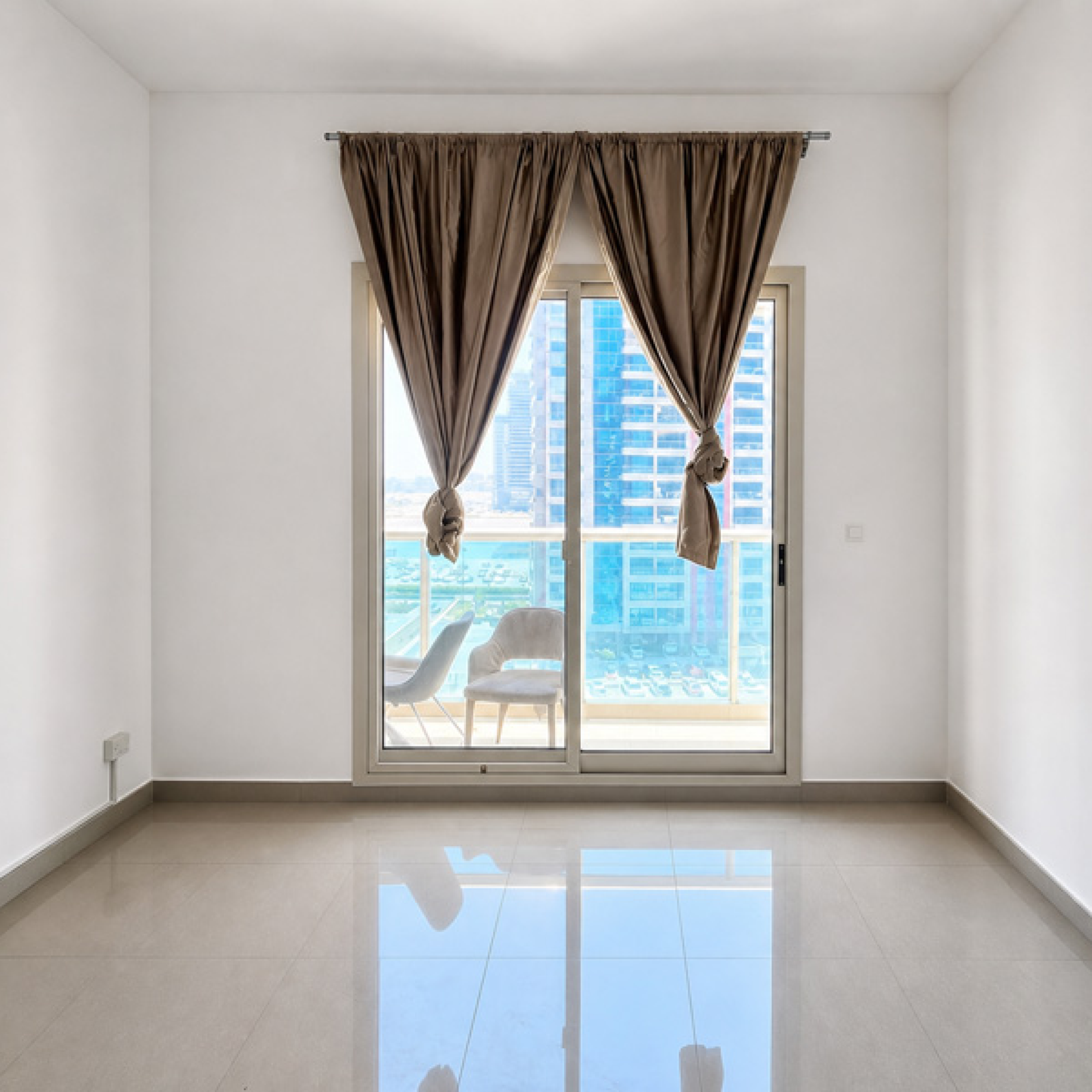 Veer & Sant Real Estate 319 Untitled-2