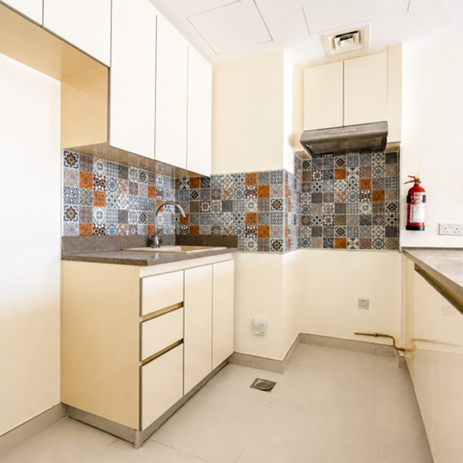 Veer & Sant Real Estate 478 Untitled-3