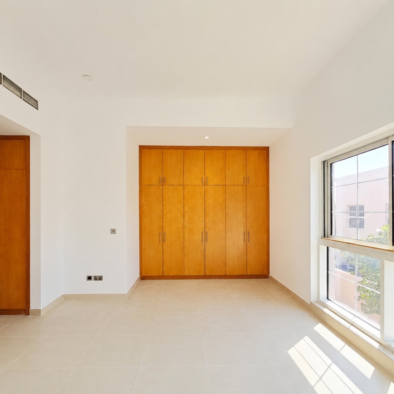 Veer & Sant Real Estate 515 WhatsApp Image 2026-06-12 at 3.48.29 PM (4)