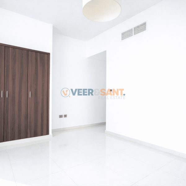 Veer & Sant Real Estate Copy (2) - Noindex 74 dghb